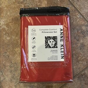 Anne Klein Complete Comfort Red Pillowcase Set